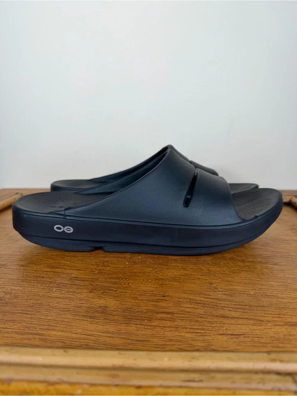 OOFOS OOahh Men’s Recovery Slide Sandals Black Size 10